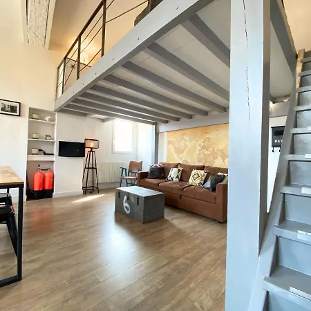 Le Balthazar Beau T1 Mezzanine, Centre Historique